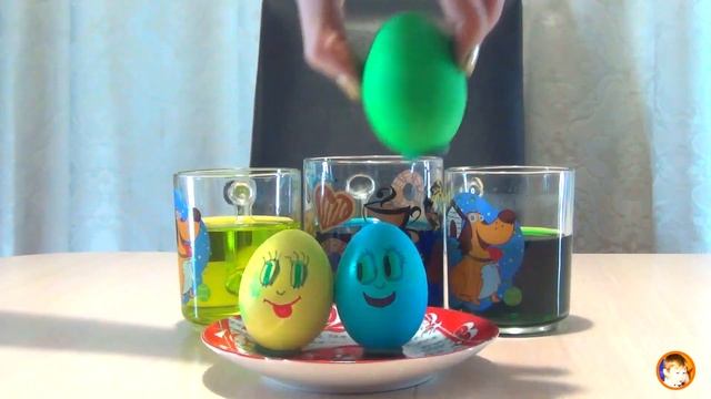 Танцующие пасхальные яйца