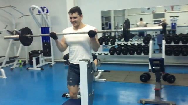 Бицепс вот этот видишь смотреть онлайн