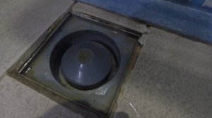 Запах,пахнет, канализации в душевой. Устраняем.