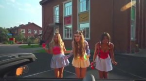 Новенькая Лея