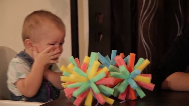 Развиваем мелкую моторику. Делаем игрушки сами смотреть онлайн