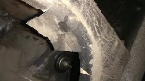 Снятие задних амортизаторов Москвич 2141