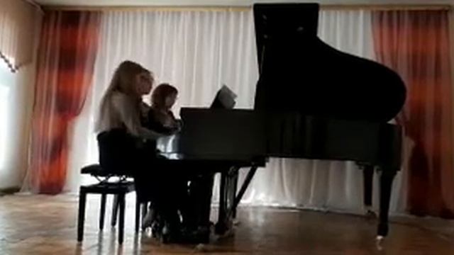 Преподаватели Детской школы искусств Наталья Голофаст, Елена Новикова, Алёна Девятаева смотреть онлайн