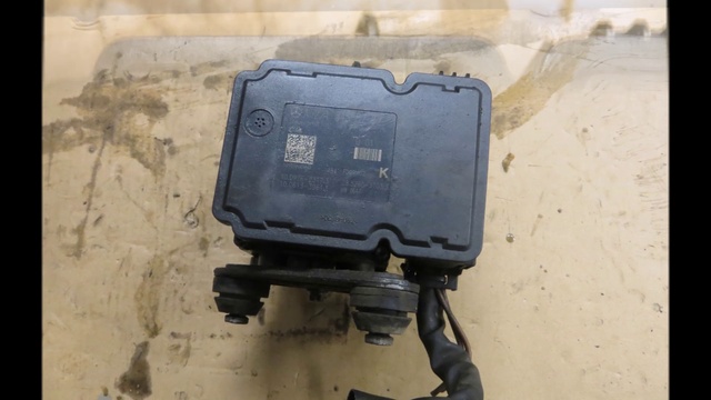 Блок ABS ESP Mercedes W221