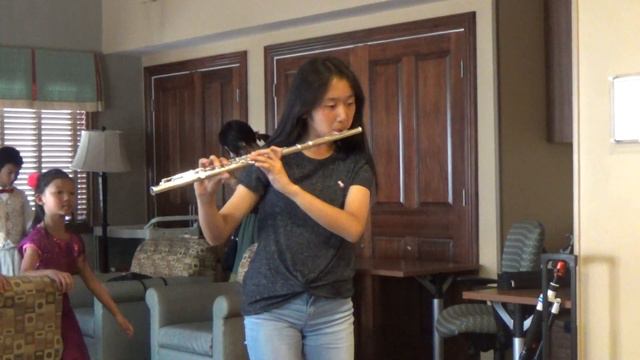 Hallie Wang playing flute "Toreador's Song" смотреть онлайн