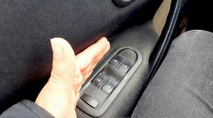 Стеклоподъёмники работают рывками. Как обучить стеклоподъёмники