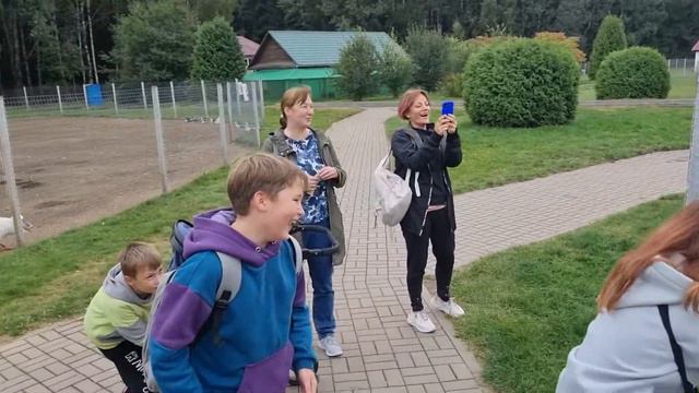 Вика в зоопарке в Станьково 2023 смотреть онлайн