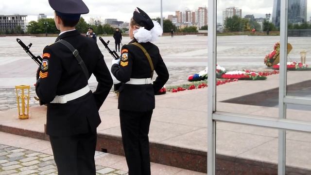 #паркпобеды Школа 2073 Вахта памяти пост №1 Парк Победы Поклонная гора Москва Кадеты смотреть онлайн