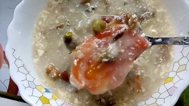 Лёгкий  и очень  вкусный  супчик  из  оставшихся  продуктов  с  дня  рождения.