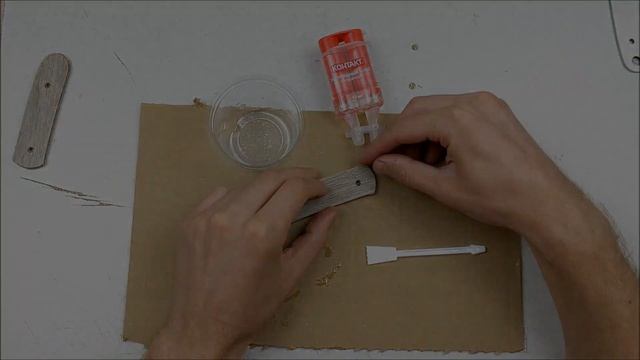 Сделал рукоять ножа из линолеума. Выглядит как деревянная, но гораздо прочнее смотреть онлайн