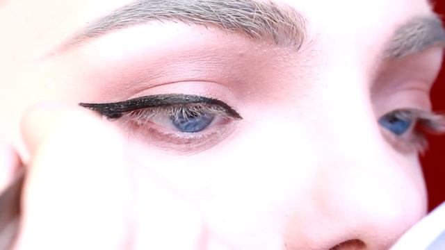 Go-To Eye Look! смотреть онлайн