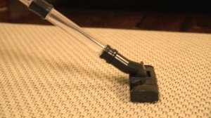 Игрушечный пылесос Little Henry Casdon