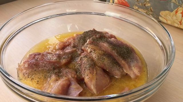 Ну, очень вкусная курочка !Курица в медово-апельсиновом маринаде! смотреть онлайн