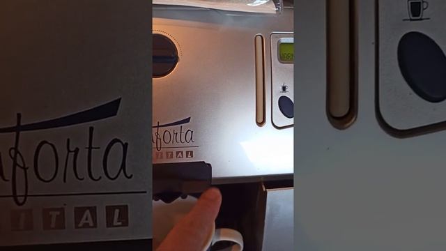Кафе машина Робот Rotel Conforta digital смотреть онлайн