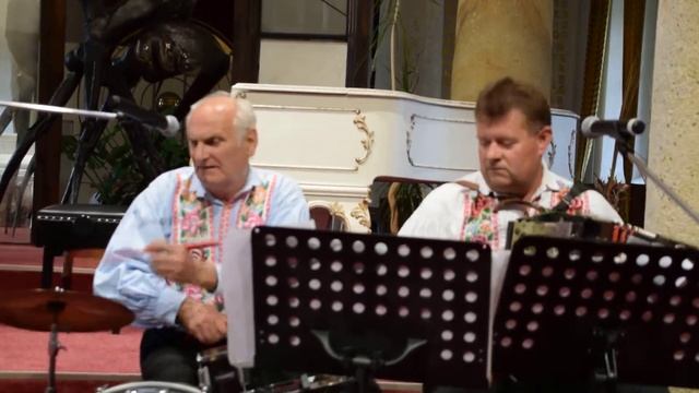 Duo z Březové - Ty falešná frajárko смотреть онлайн