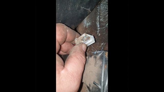 Mitsubishi Carisma Не заводится ! смотреть онлайн