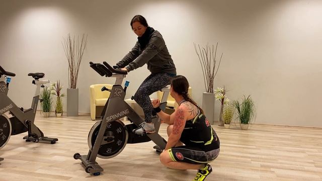 Indoor cycling - Rad Einstellungen смотреть онлайн