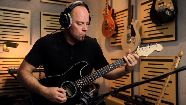 Fender Stratacoustic | Soundcheck