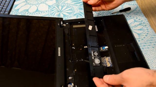 Разборка, чистка, замена/смазка куллера ноутбука Samsung R25Plus смотреть онлайн