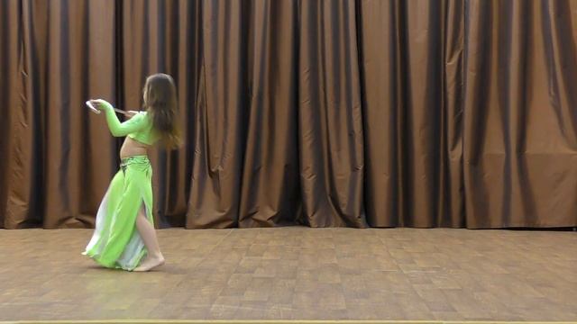 18 школа Кувшинова Алёна с восточным танцем смотреть онлайн