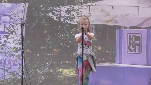 Повалиха-2022. ДК-08. Эля Киселева. Первый класс (стих). смотреть онлайн