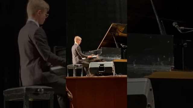 F.Chopin - Nocturne c-moll op.48 No.1 Evgeny Ivashko (piano) смотреть онлайн