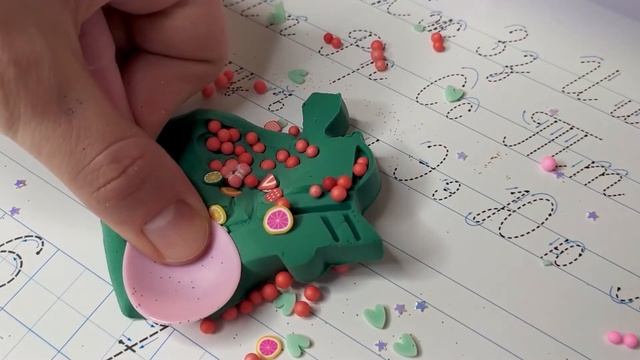 ПЛАСТИЛИН лепим формы из пластилина и учим цвета вместе с котиком! АСМР смотреть онлайн