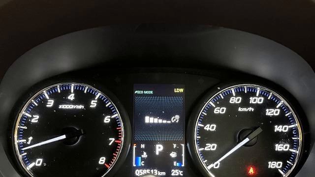 Mitsubishi Outlander, обзор, цены, оснащение, интерьер, характеристики смотреть онлайн