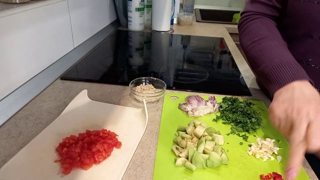 Гуакамоле - острый мексиканский соус-закуска.