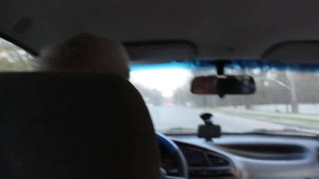 VLOG СПЛЮШИК едет с нами. Стреляю птичками. Вырежи, приклей, рисуй от издательства МИФ смотреть онлайн