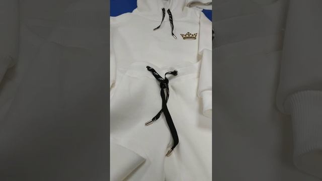 Нанесение термонаклейки на спортивный костюм. Подготовка и результат. смотреть онлайн