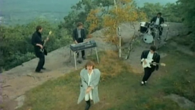 Simple Minds // Alive And Kicking