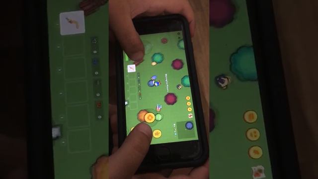 Playing zombies royale.io смотреть онлайн