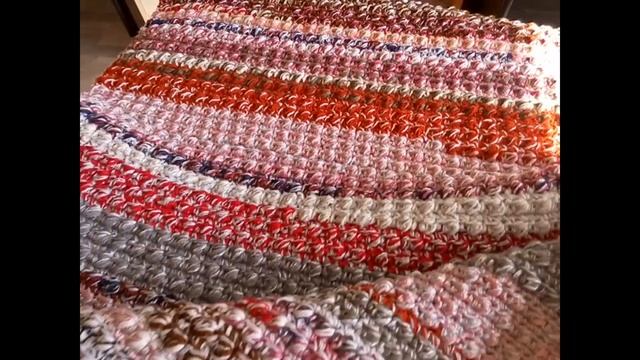 Коврик или дорожка из распущенной пряжи и остатков крючком