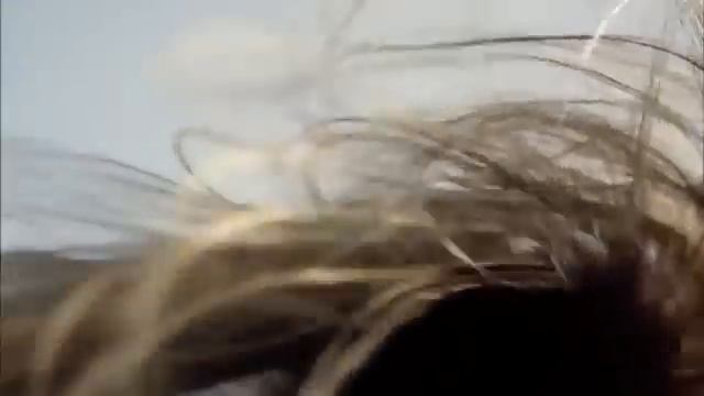 2011 Chevrolet Camaro Convertible - Escape Chevrolet Commercial смотреть онлайн