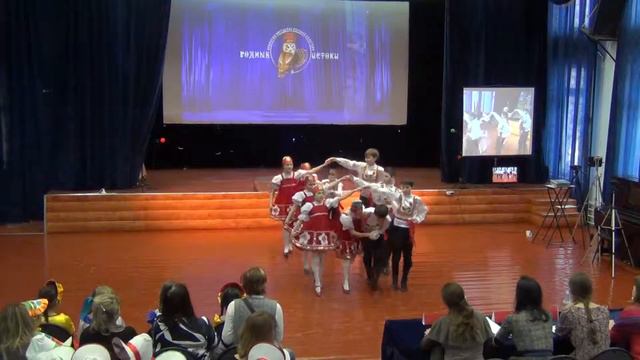 Уроки детства. Светит месяц смотреть онлайн