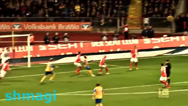 Braunschweig's Kumbela wows with outrageous bicycle kick смотреть онлайн