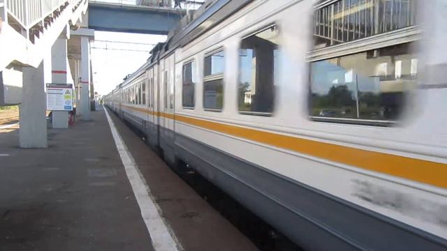 Электропоезд ЭД4М-0492 ЦППК станция Селятино 31.08.2017 смотреть онлайн