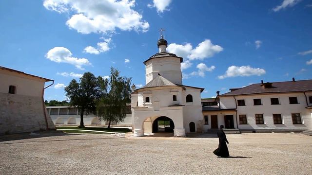 Свято-Успенский монастырь в Старице. смотреть онлайн