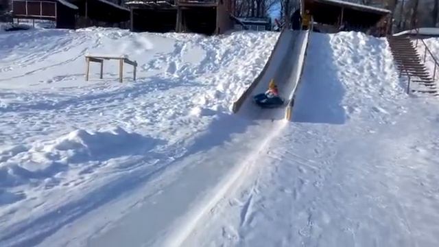 Как весело зимой смотреть онлайн