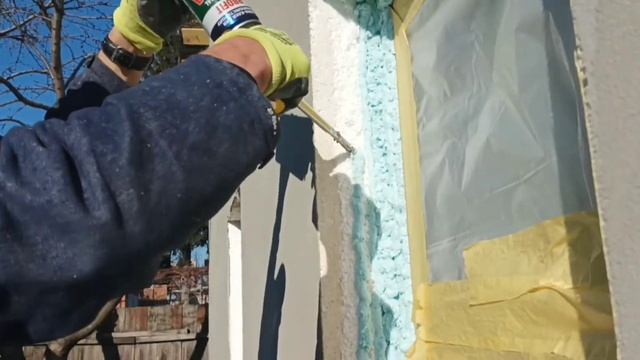 Монтаж теплого откоса