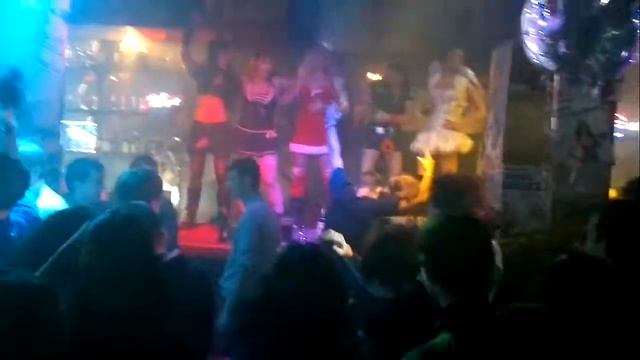 Встреча 2012 года в Crazy Daisy смотреть онлайн