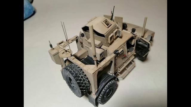 Как собирают модели новички. Обзор и критика моделей моих зрителей. смотреть онлайн