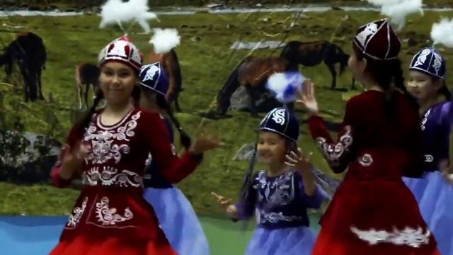 Кыргызский национальный танец "Жалын бий " смотреть онлайн