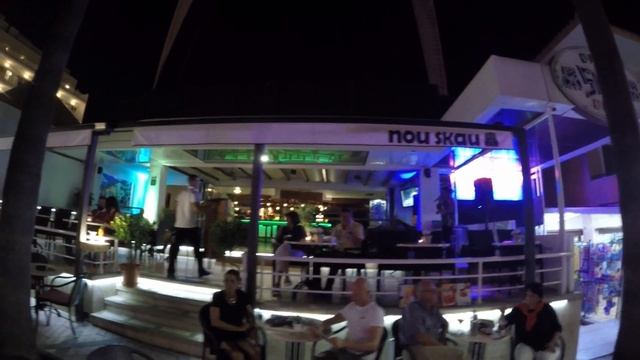 # 2/2 Вечерний шопинг в Кан-Пикафорте и прогулка по набережной. смотреть онлайн