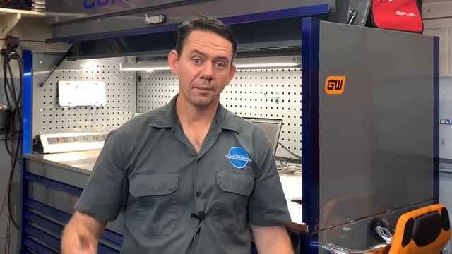 Auto Repair Shops are to Remain Open смотреть онлайн