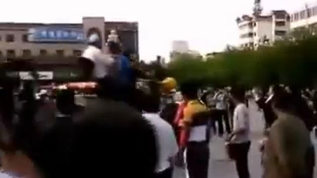 Маленький китаец и его громадный мотоцикл смотреть онлайн