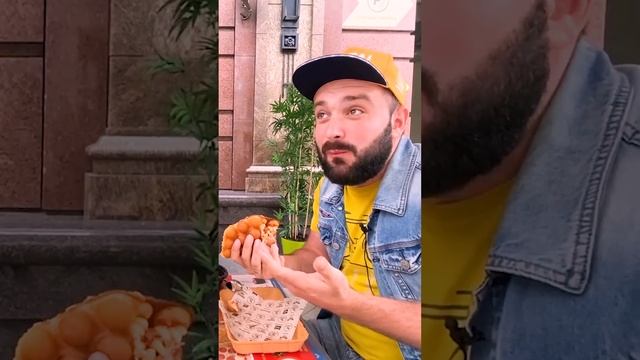 Хот Дог в Вафле / Как его правильно есть? смотреть онлайн