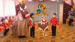 Музыкальная сценка: "Как старик корову продавал"