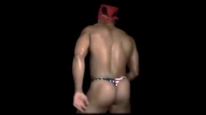 Рикардо Милос танцует под песню Ева я любила тебя.